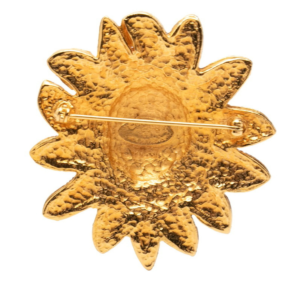 CHANEL Vintage Gold Brooch - Picture 2 of 4